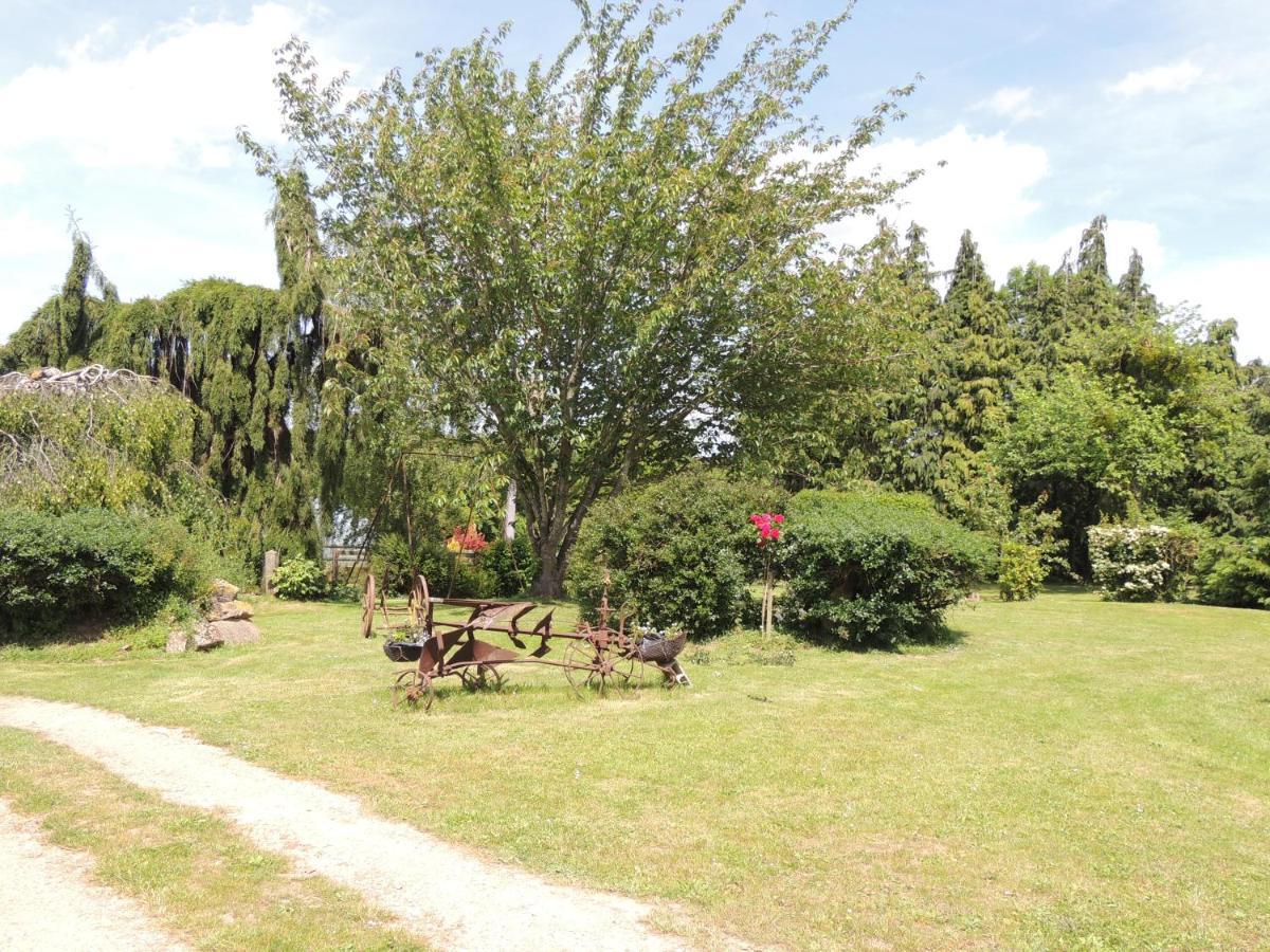 La Ferme Du Bourg Bed and Breakfast Eraines Εξωτερικό φωτογραφία
