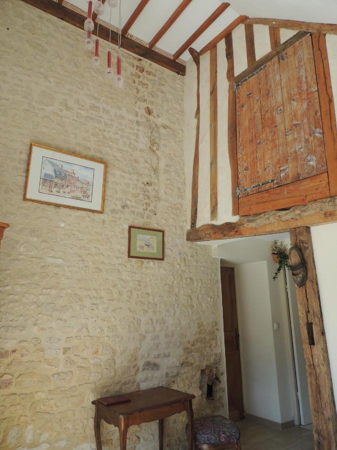 La Ferme Du Bourg Bed and Breakfast Eraines Εξωτερικό φωτογραφία